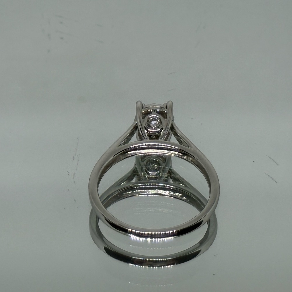 10k White gold & 1/2 CT Diamond Engagement Ring 2.58 g